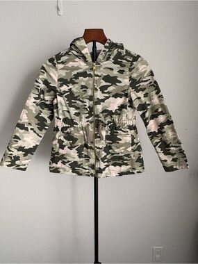 Max Studio Girls' Hooded Olive & Cream Camo Utility Jacket 12